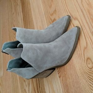 Vince Camuto Gigietta nude boots real leather